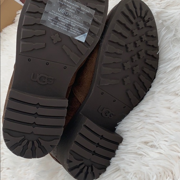 Authentic UGG Bonham 2 Waterproof Chelsea Boots - Picture 6 of 7